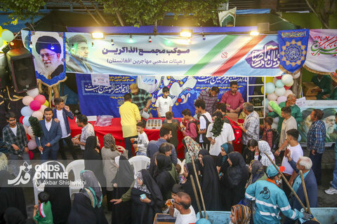 جشن میلاد امام رضا ع در خیابان امام رضا ع مشهد