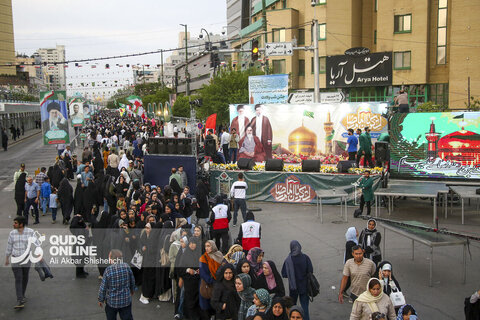 جشن میلاد امام رضا ع در خیابان امام رضا ع مشهد