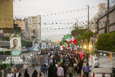 جشن میلاد امام رضا ع در خیابان امام رضا ع مشهد
