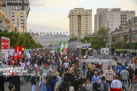 جشن میلاد امام رضا ع در خیابان امام رضا ع مشهد