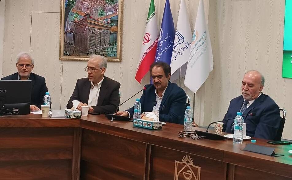 مطالبه ۵۵ هزار میلیارد ریالی علوم پزشکی مشهد از سازمان‌های بیمه‌گر