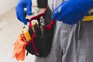 چرخش اشتغال در بازار کار؛ صنعت عقب نشست، خدمات جلو زد
