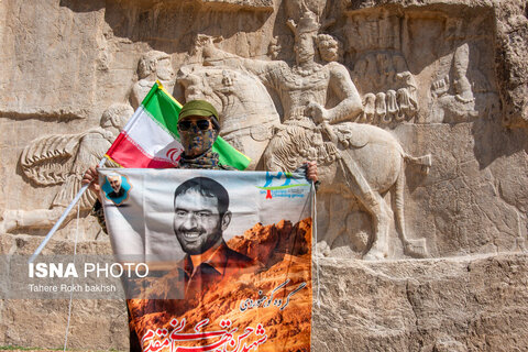 عکس | تصاویری از بزرگداشت سالگرد سفر رهبر شهید انقلاب به استان فارس در تخت جمشید