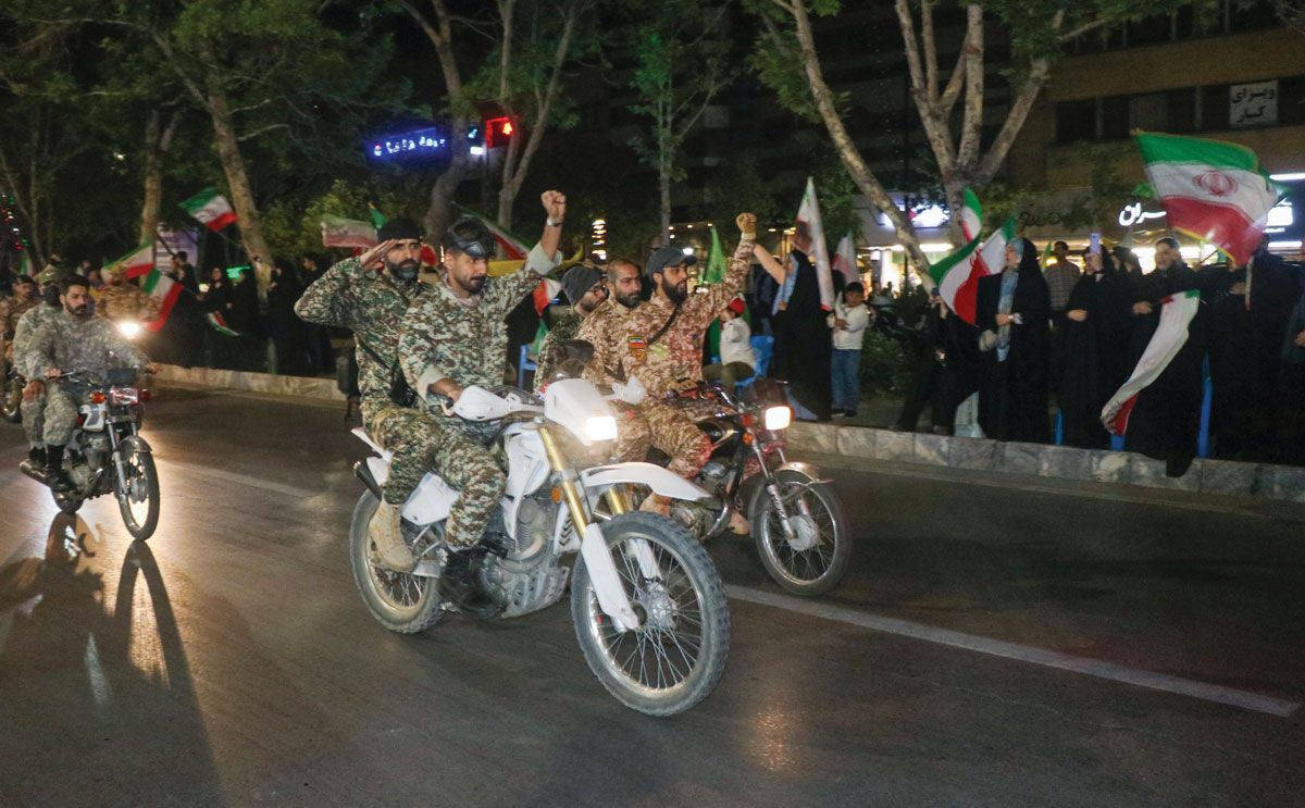 رزمایش «جانفدا برای ایران» در مشهد برگزار شد/ همه با هم «جانفدا برای ایران»
