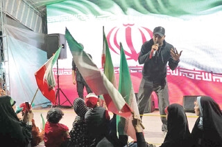در گفت‌وگو  با رپر مشهدی به جای خالی چندصدایی در شب‌های حماسه پرداختیم/ «بگو لبیک یا حسین نمی‌دیم یه وجب از این خاک» + فیلم