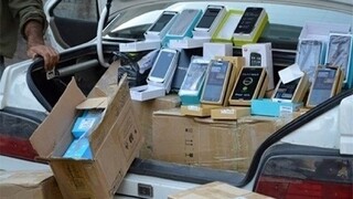 توقیف محموله ۵ میلیاردی قطعات تلفن همراه