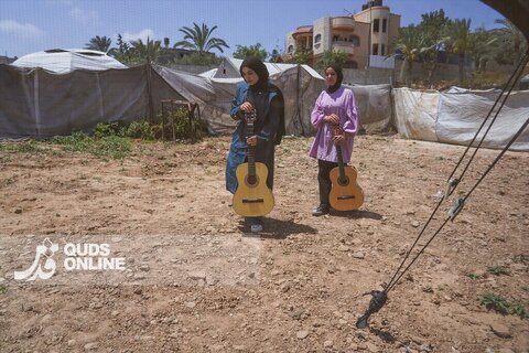 عکس | تصاویری از آموزش موسیقی به آوارگان فلسطینی