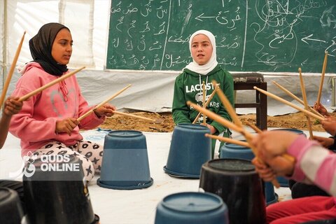 عکس | تصاویری از آموزش موسیقی به آوارگان فلسطینی