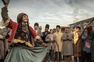 پارسا پیروزفر و علی شادمان با «سرخ و سیاه» به نمایش خانگی می‌آیند + تیزر