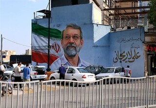 اتمام دیواره نگاره‌ای به یادبود شهید لاریجانی در طبرسی