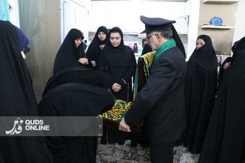 گزارش تصویری | دیدار کاروان خادمان حرم مطهر رضوی با خانواده شهدای تخریب در زنجان