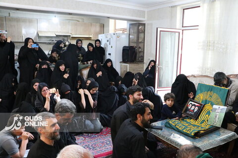 گزارش تصویری | دیدار کاروان خادمان حرم مطهر رضوی با خانواده شهدای تخریب در زنجان