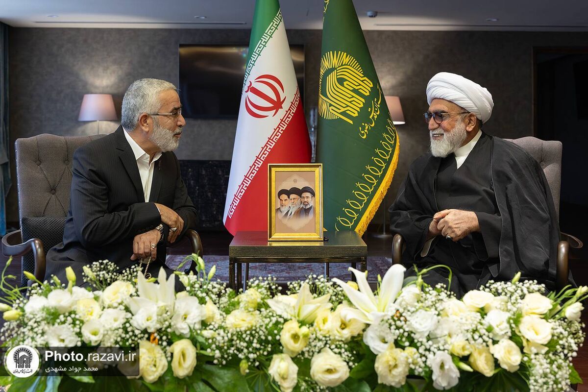 تولیت آستان قدس رضوی در دیدار با تولیت عتبه مقدس علوی:همدلی ملت‌های ایران و عراق، جلوه‌ای از وحدت امت اسلام است