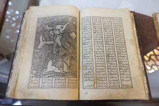 فیلم | چالش جالب شناخت شخصیت‌های شاهنامه و واکنش خنده‌دار مردم