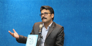 مخاطب امروز غالباً فهم دقیقی از ادبیات عمیق ندارد / فضای مجازی و بحران تأمل در شعر