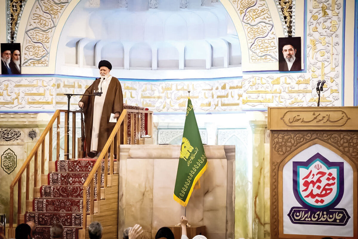 آیت‌الله علم‌الهدی در خطبه های نماز جمعه مشهد تبیین کرد/ ۳۰ عامل شکست آمریکا در جنگ تحمیلی سوم