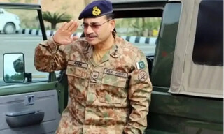 فیلد مارشال سید عاصم منیر عازم ایران شد