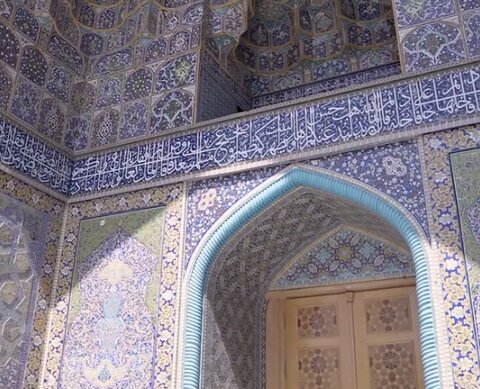 فیلم | روایاتی از اهل سنت بر کتیبه‌های حرم رضوی