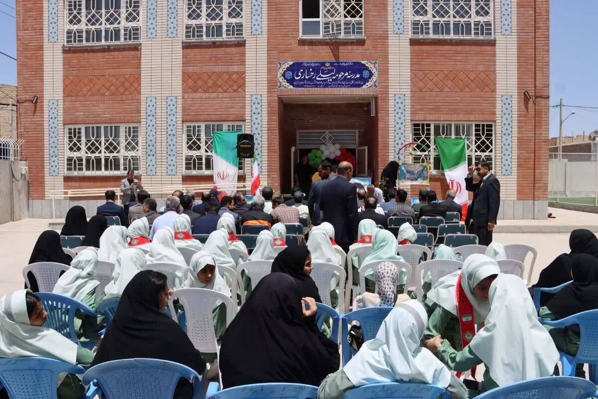 اجرای ۳۷۶ واحد نهضت ملی مسکن و بهره‌برداری از مدرسه ۶ کلاسه در شهرستان بردسکن