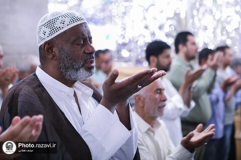 گزارش تصویری | اقامه نماز عید قربان در حرم مطهر رضوی