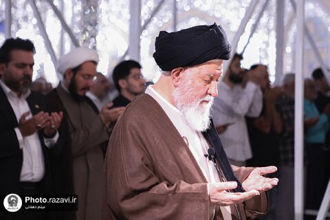 گزارش تصویری | اقامه نماز عید قربان در حرم مطهر رضوی