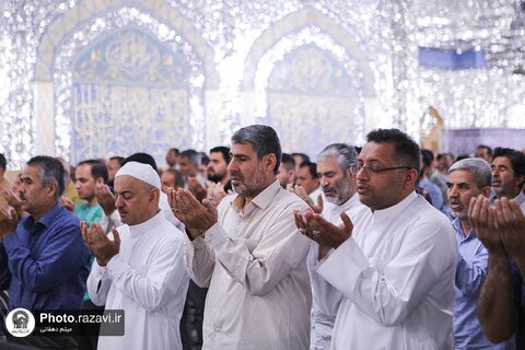 گزارش تصویری | اقامه نماز عید قربان در حرم مطهر رضوی