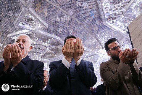 گزارش تصویری | اقامه نماز عید قربان در حرم مطهر رضوی