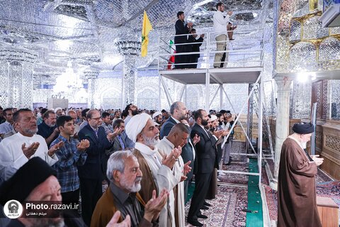 گزارش تصویری | اقامه نماز عید قربان در حرم مطهر رضوی