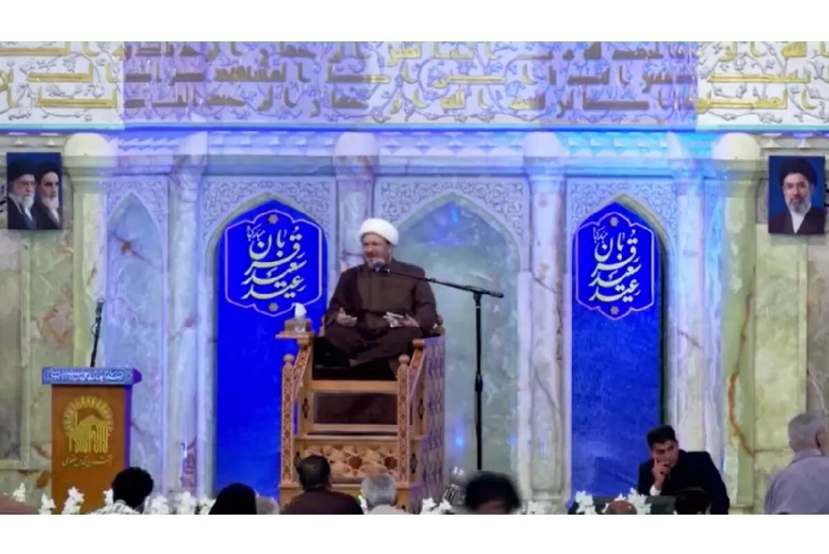 شادمانی زائران حرم مطهر رضوی در شب عید قربان