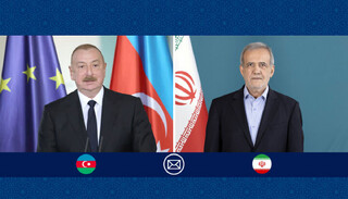 رئیس جمهور روز ملی جمهوری آذربایجان را به الهام علی‌اف تبریک گفت