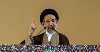 خطیب نماز جمعه تهران: تحولات اخیر گواه افول آمریکا و رژیم صهیونیستی است
