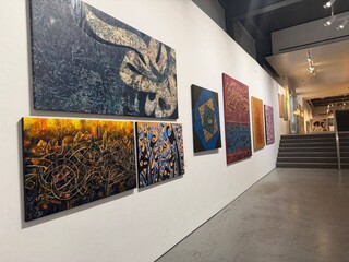 برگزاری ششمین دوسالانه هنر معاصر ایران در انگلیس؛ «با ریشه‌هایم» در قلب لندن