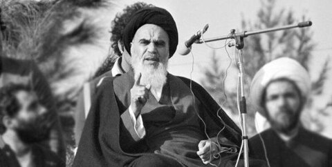 مصاف بی‌امان امام(ره) با مقدس‌نماها و شبه‌روشنفکران
