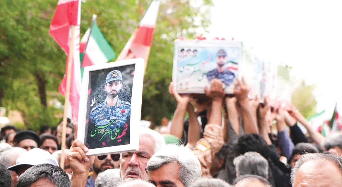 گفت‌وگو با مادر همسر شهید علی‌اصغر حسینی از شهدای پدافند ارتش/ ماجرای شهادت تازه‌داماد دهه هشتادی که پس از فرزندش رفت