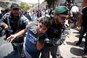 ۳۶۰ کودک فلسطینی پشت میله‌ زندان‌های اسرائیل