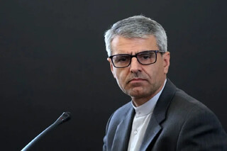 جدال لفظی تهران و تیرانا/ بقایی: آرام باشید آقای نخست وزیر!