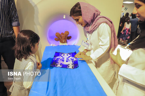 عکس | تصویری جذاب از نخستین رویداد «شب علم»
