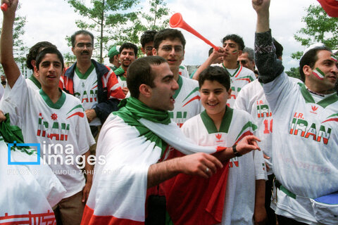عکس | تصاویری خاص از تیم ملی فوتبال ایران در جام جهانی 98 فرانسه که تابحال ندیده‌اید