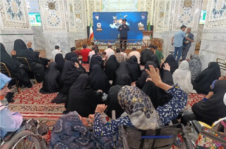شوق زیارت در حرم مطهر رضوی؛ جامعه روشن‌دلان مشهدی میهمان آیین معنوی «شوق زیارت» شدند