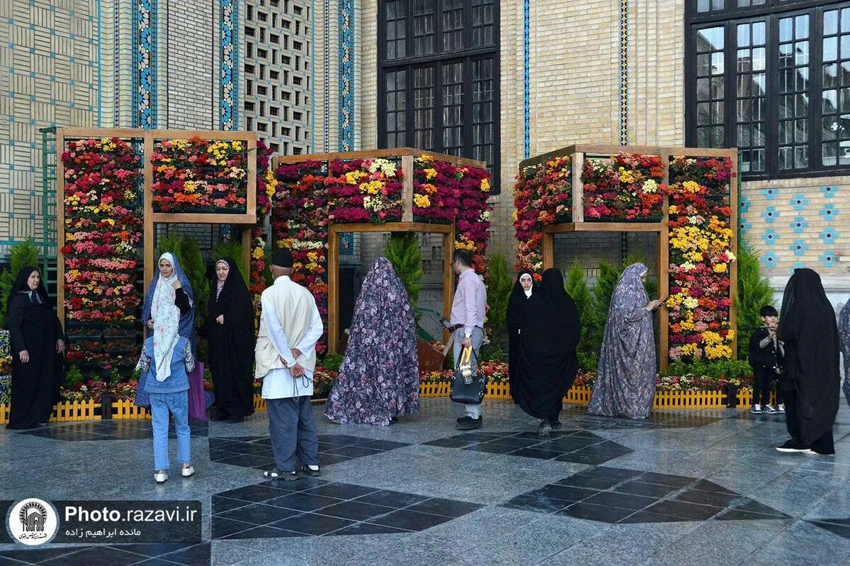 روایتی از ضیافت سبز و شکوفایی ابدی در حریم حرم مطهر رضوی؛ بهشت در امتداد نگاهت جوانه می‌زند