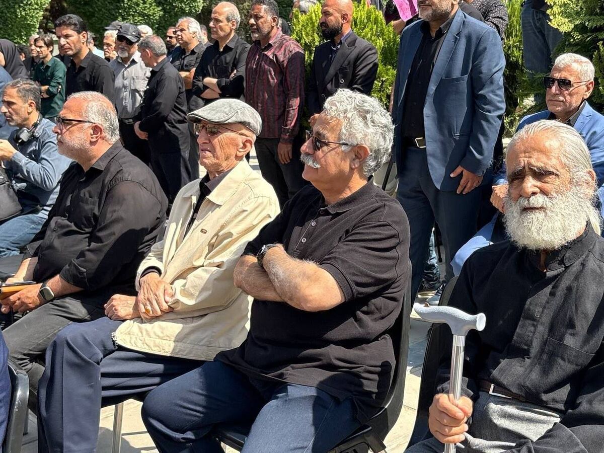 وداع اهالی فرهنگ و رسانه با بهروز رضوی صدای ماندگار ایران