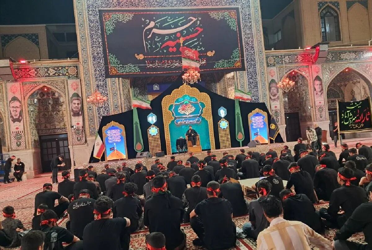 طنین نوای «شاه حسین گویان» در صحن قدس رضوی