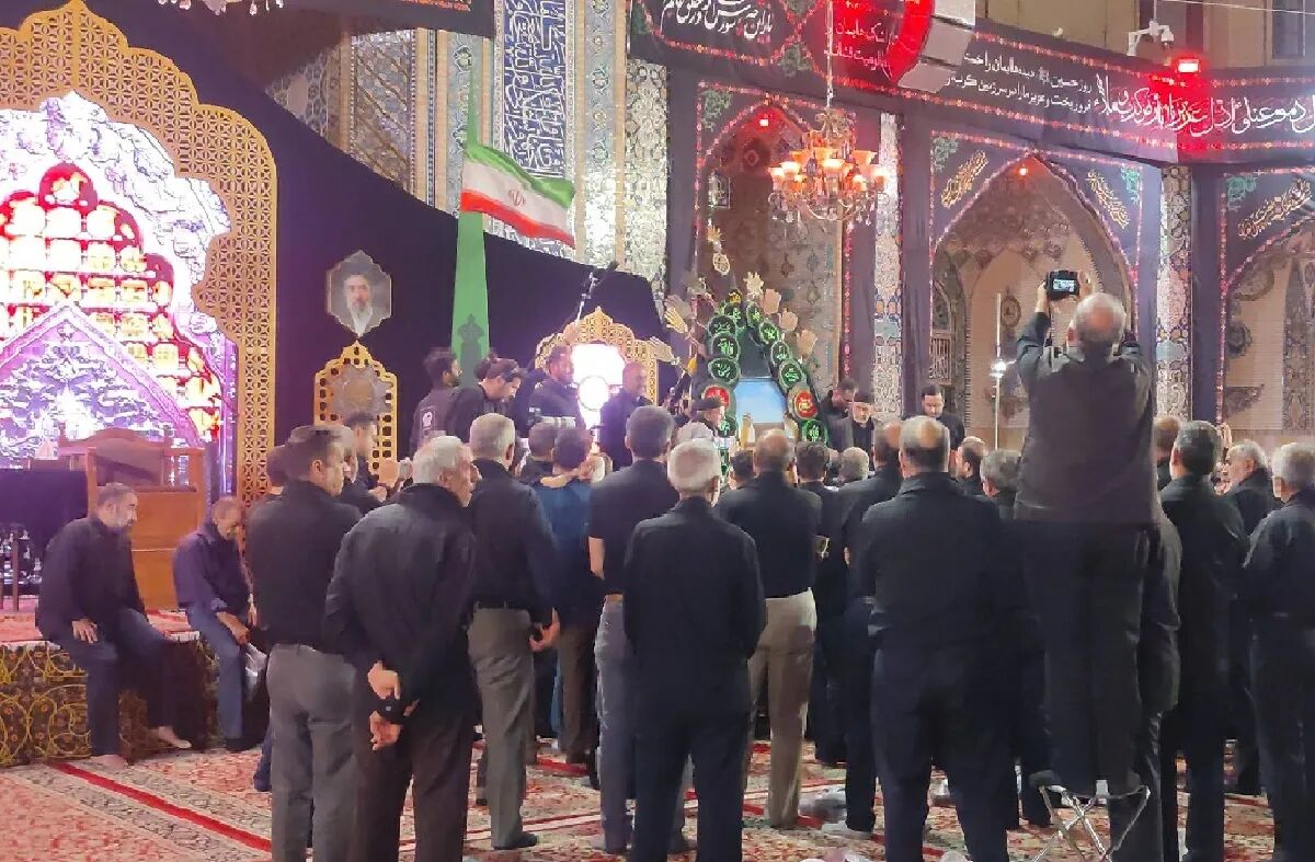 از البرز تا گنبد مهربانی‌ها؛ طنین نخل‌گردانی سنتی روستای کندر در صحن قدس حرم رضوی