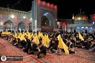 نوای «علم‌کشی» شیعیان افغانستان در آستان مقدس رضوی