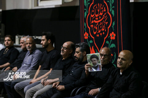 گزارش تصویری | اولین شب مراسم عزاداری ماه محرم در جوار محل عروج ملکوتی قائد شهید انقلاب