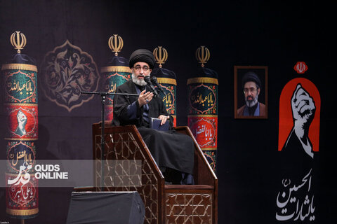 گزارش تصویری | اولین شب مراسم عزاداری ماه محرم در جوار محل عروج ملکوتی قائد شهید انقلاب
