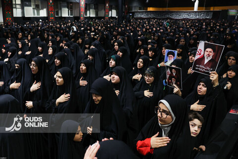 گزارش تصویری | اولین شب مراسم عزاداری ماه محرم در جوار محل عروج ملکوتی قائد شهید انقلاب