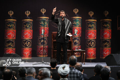 گزارش تصویری | اولین شب مراسم عزاداری ماه محرم در جوار محل عروج ملکوتی قائد شهید انقلاب