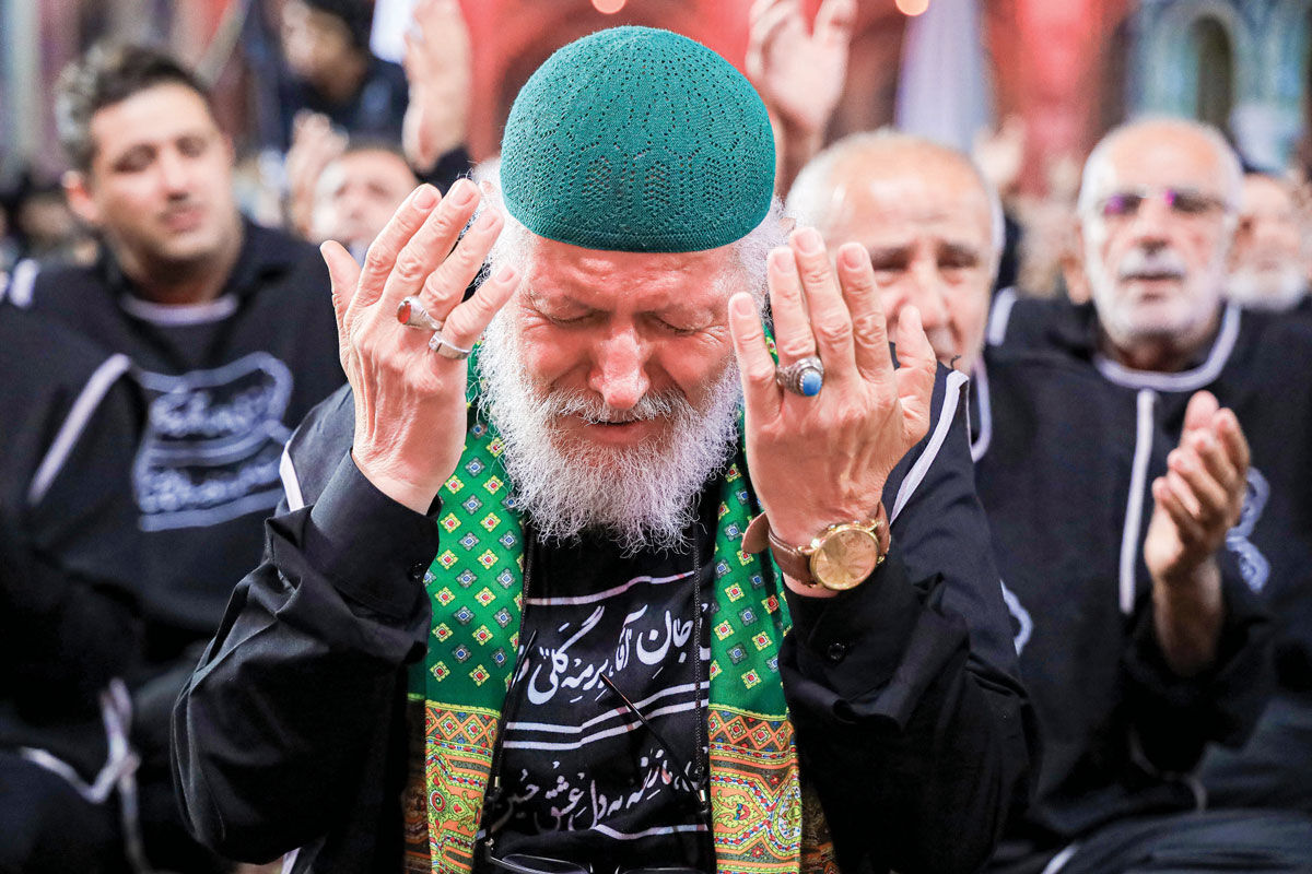 ‏خیمه جهانی حسین(ع) در پناه خورشید هشتم(ع)