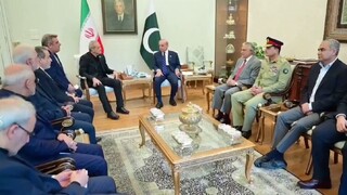 دیدار و گفت‌وگوی رئیس‌جمهور با نخست وزیر پاکستان
